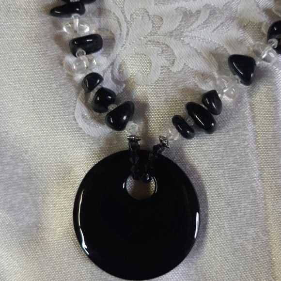 NECKLACE - Picture 2 of 4